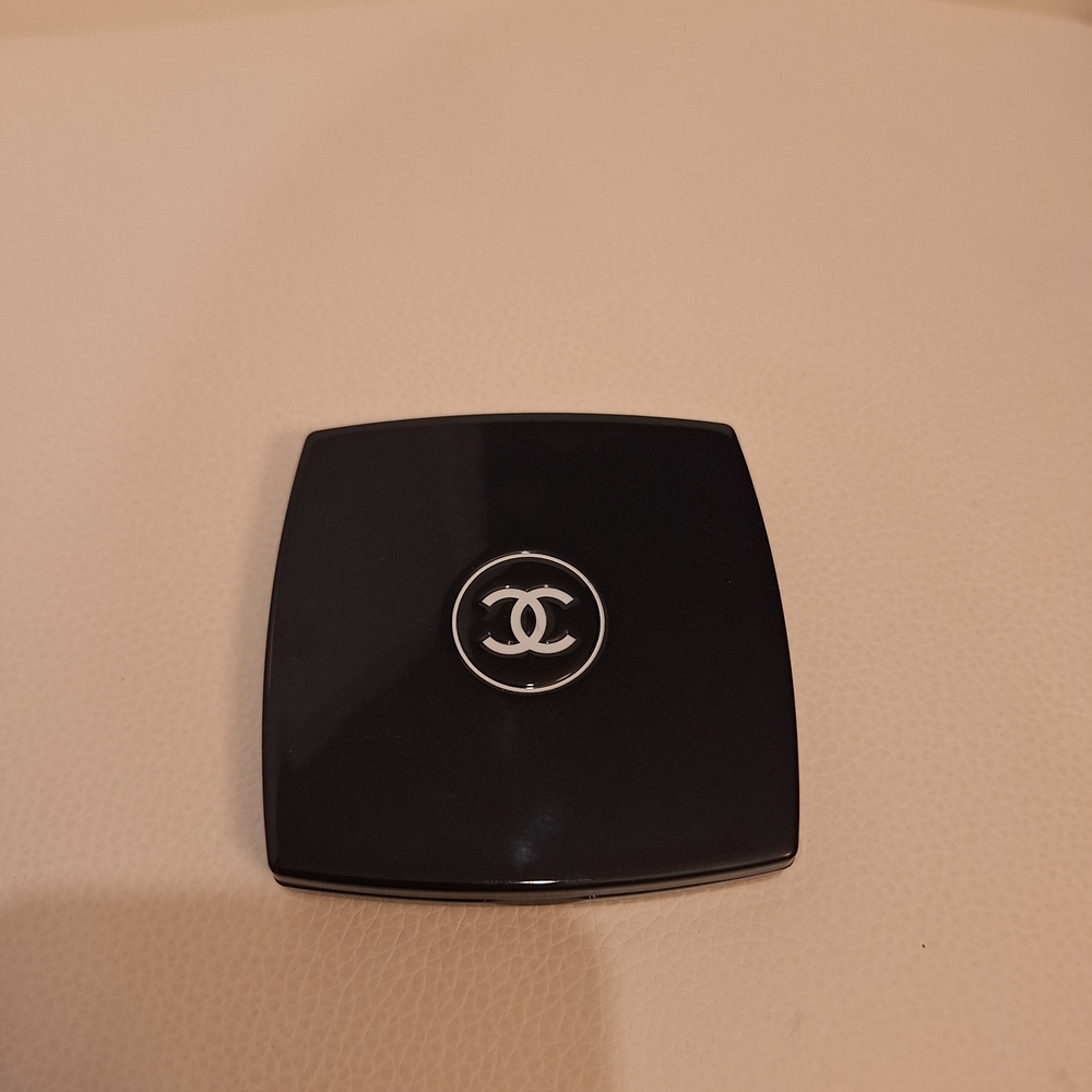 NWT CHANEL Black Miroir Double Facettes Compact Case w/ Dust Bag - Picture 1 of 4